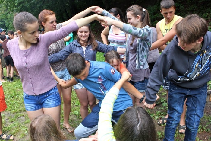 human knot game