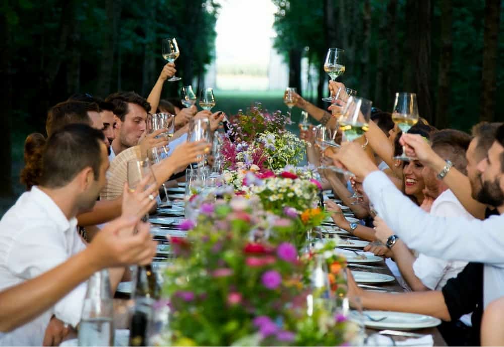 40-brilliant-class-reunion-ideas-location-decoration-food-tips