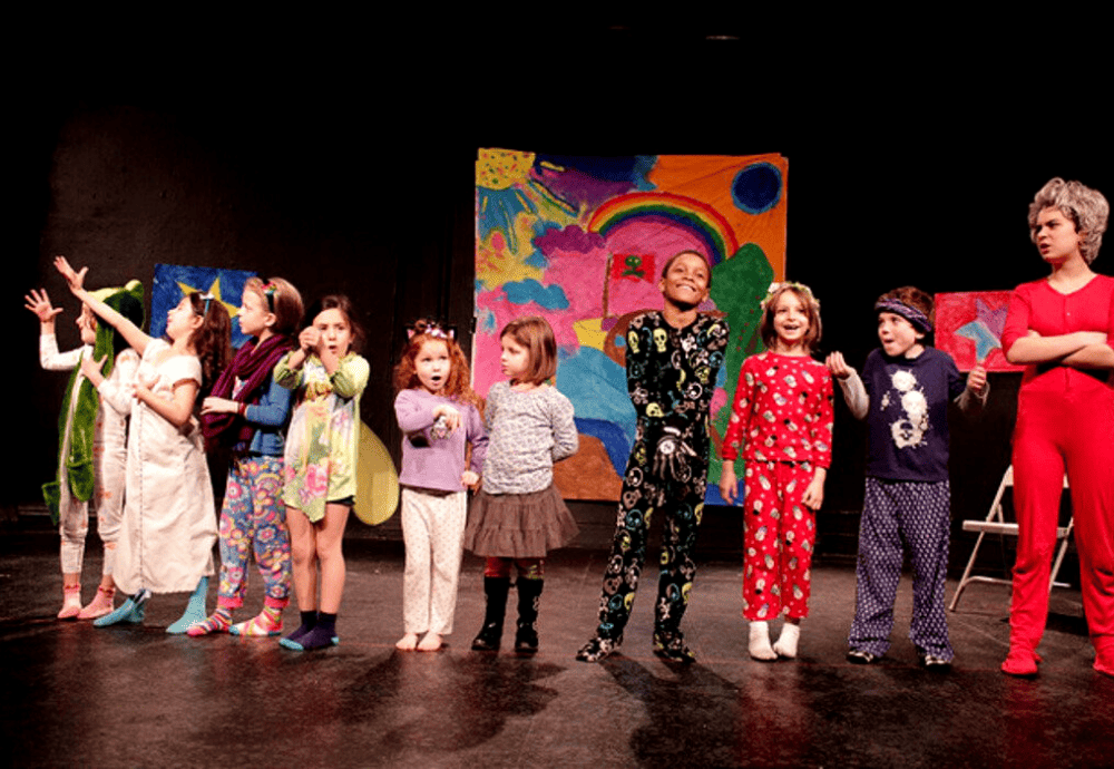 theatre play for kids about animals and a magical tree